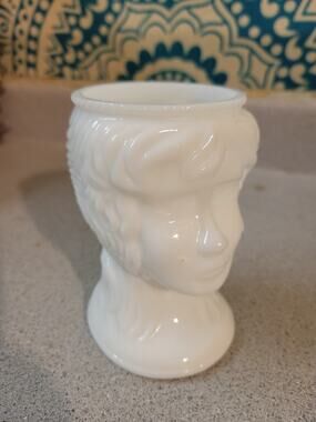 Vintage Milk Glass Lady Head Vase Figural Bust. 5”x3”x4”. 1960’s